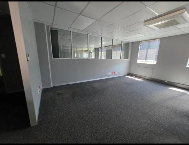 BUSINESS PROPERTY TO RENT IN FAERIE GLEN